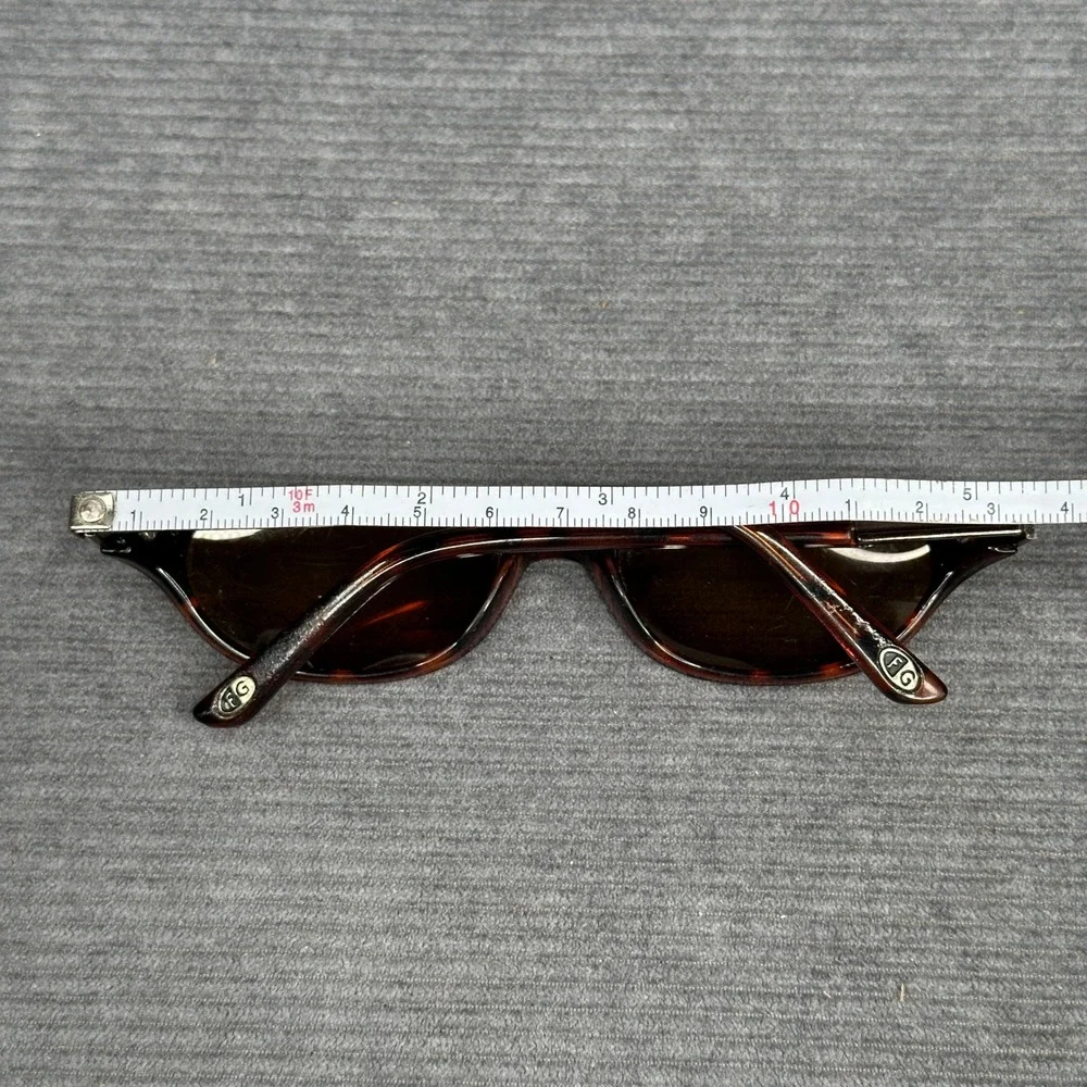 Foster Grant Detail Pol Tortoiseshell Oval Polarized Sunglasses EG0306 Brown Y2k